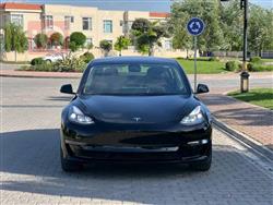 تسلا موديل 3